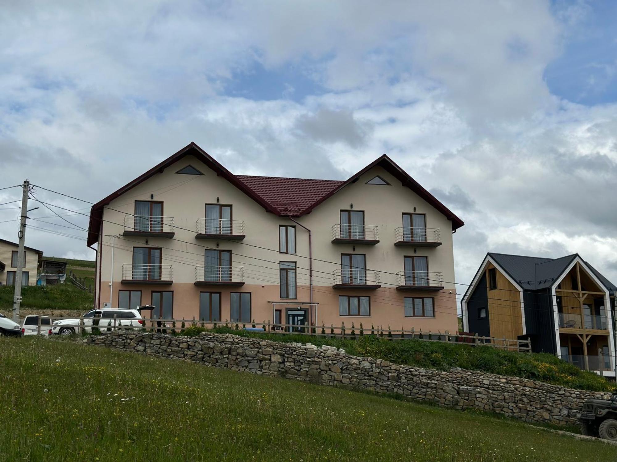 Шепіт Лісу Hotell Bukovel Exteriör bild