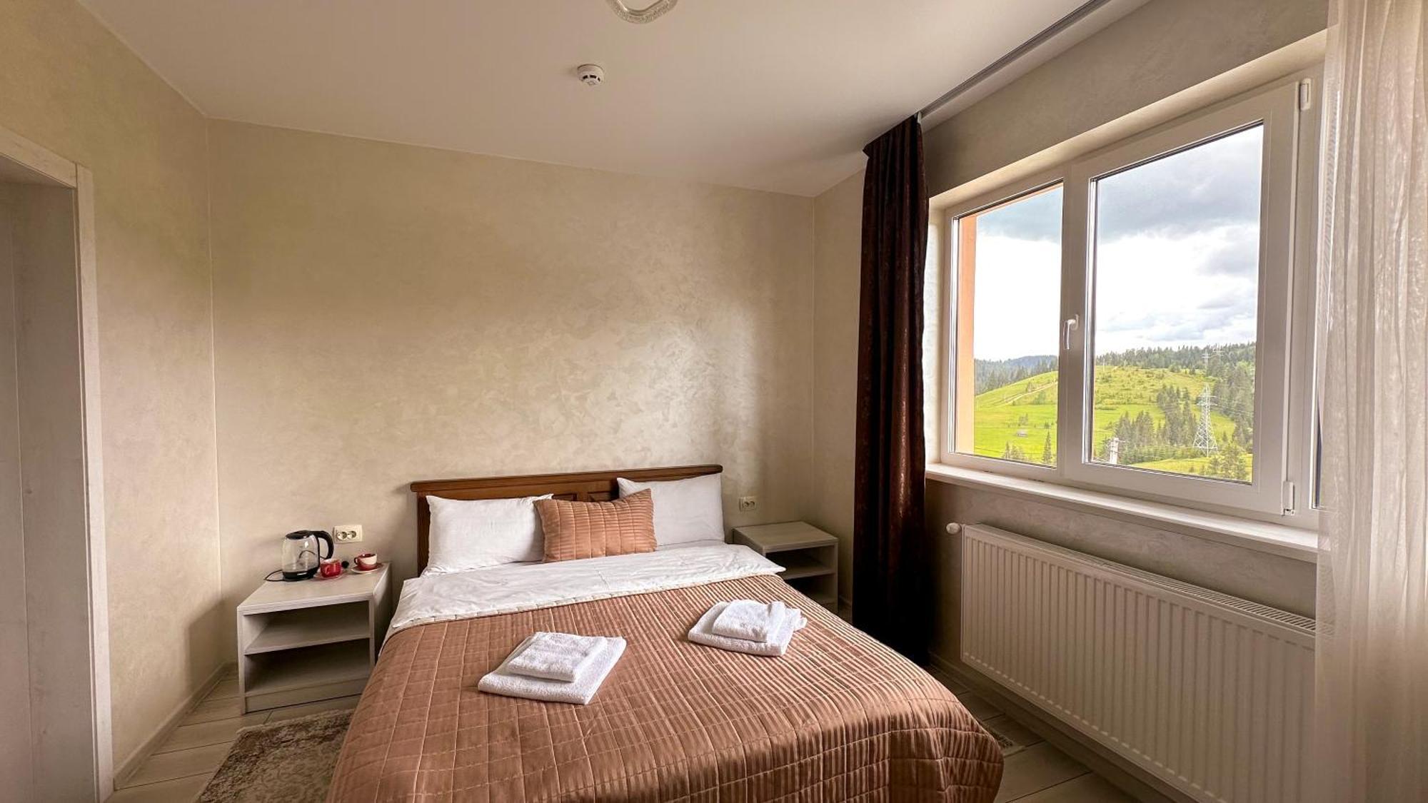 Шепіт Лісу Hotell Bukovel Exteriör bild