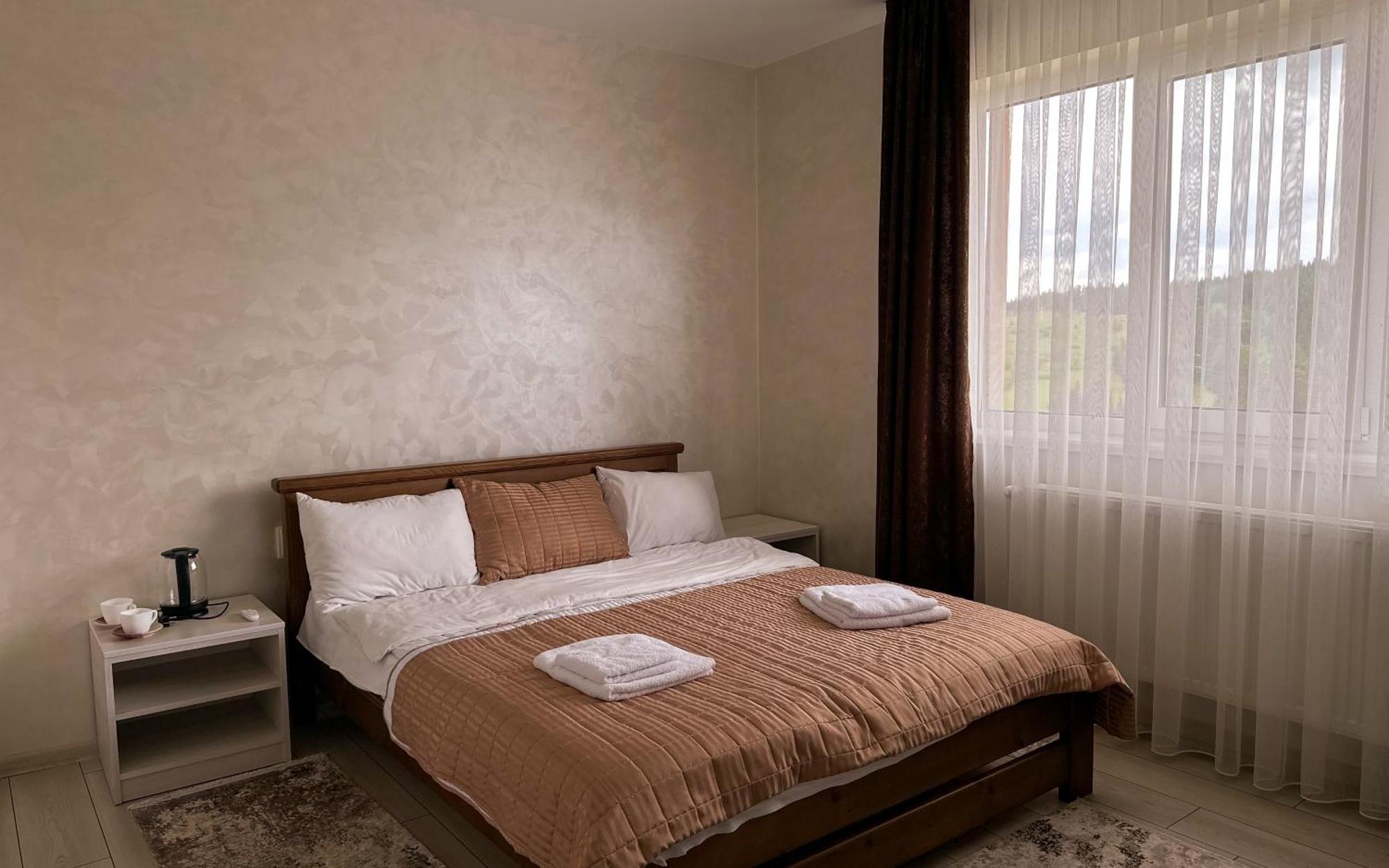 Шепіт Лісу Hotell Bukovel Exteriör bild