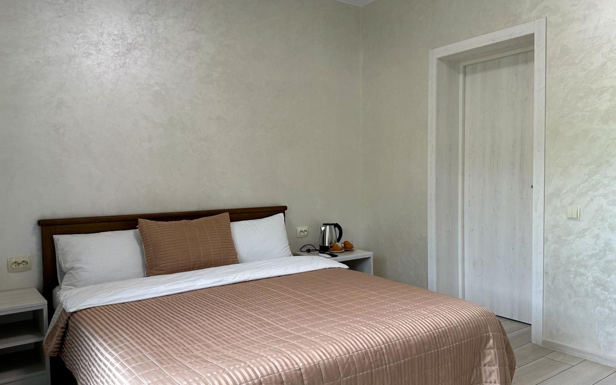 Шепіт Лісу Hotell Bukovel Exteriör bild